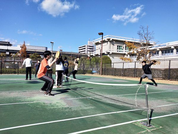 広島発祥のスポーツ「エスキーテニス」とは。 - WISH